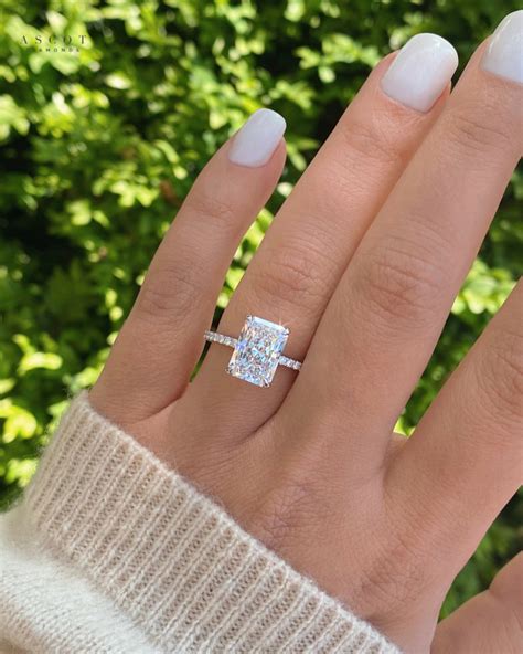 Custom Engagement Rings Ascot Diamonds