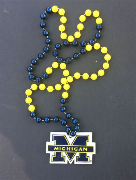 U Of M Michigan Wolverines Mardi Gras Beads With Medallion Necklace Ebay