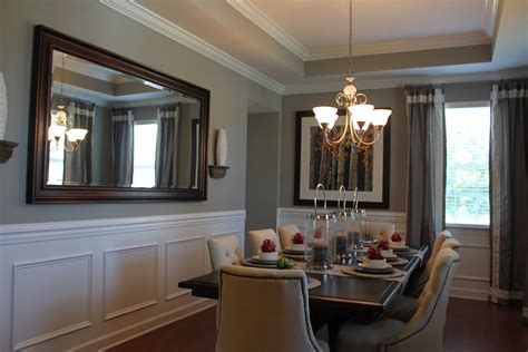 Fabulous Formal Dining Room With Beautiful Tray Ceiling And Crown