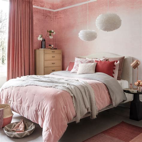 There are so many different shades and hues of grey that there's sure to. Pink bedroom ideas that can be pretty and peaceful, or ...