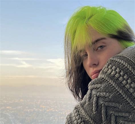How old is billie eilish? Zo klinkt het nieuwe nummer van Billie Eilish