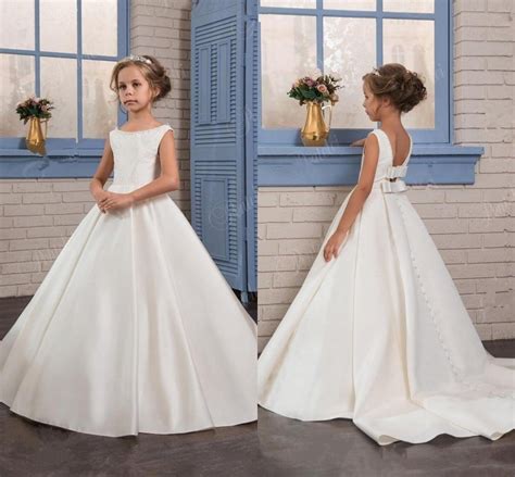 Girls Wedding Dresses 2017 Pentelei With Beaded Neck And Bows Sweep