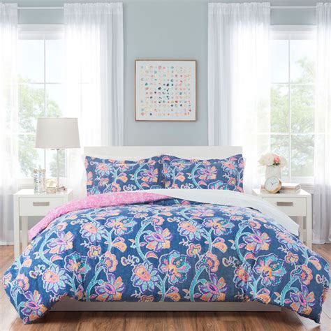 If your bedroom has rustic elements or is bohemian chic, comfortable comforter sets and duvet covers made of natural textiles with strong weaves, like cotton, linen and hemp, emphasize the homey and earthy elements inherent in this style. Nicole Miller Aurora Kid's Reversible Comforter Set ...
