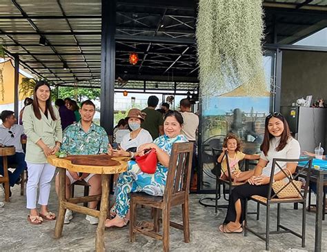 Parrotdise Organic Farm And Cafe In Hua Hin