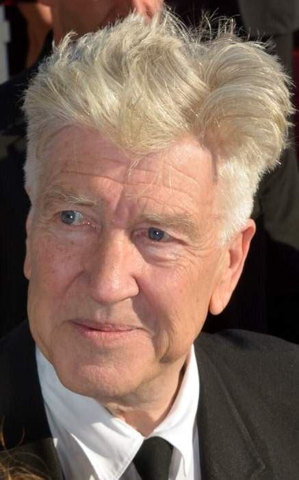 Twin Peaks Director David Lynch S Wife Files For One News Page