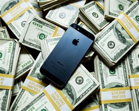 How To Make The Most Money Selling Your Old Iphone Iphone Iphone Online Office Gadgets