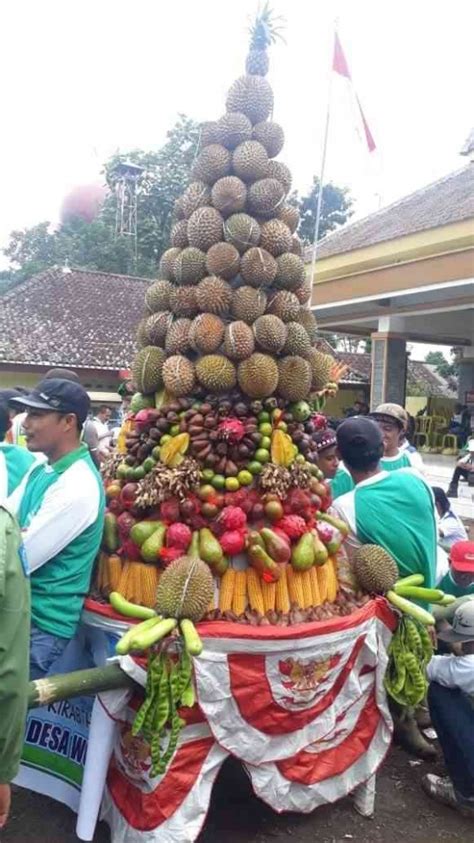Promosi Durian Khas Wonosalam Lewat Kearifan Lokal Tradisi Kenduren