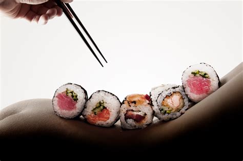 Pin On Nyotaimori Sushi Images