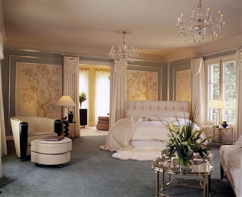 Bedroom white art deco headboard pictures decorations inspiration. Statuette of Old Hollywood Glamour Decor: The Timeless ...