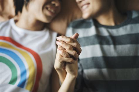 Romantic Relationships Help Gay And Lesbian But Not Bisexual Youths