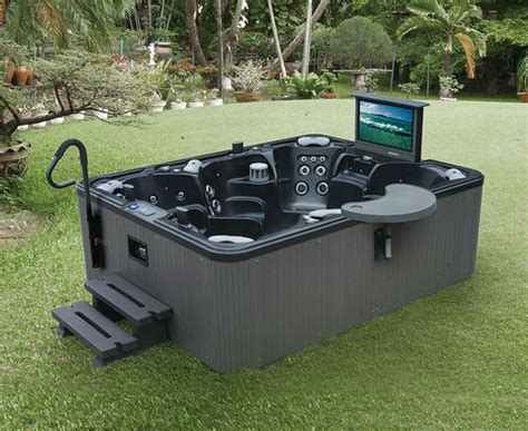 30 Hot Tub With Built In Tv