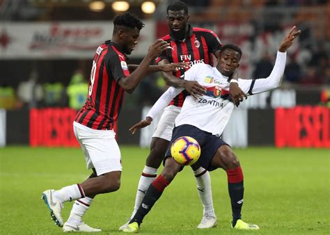 Tiémoué bakayoko is a french professional footballer who plays for premier league club chelsea. Bakayoko-Milan, la strategia di Maldini
