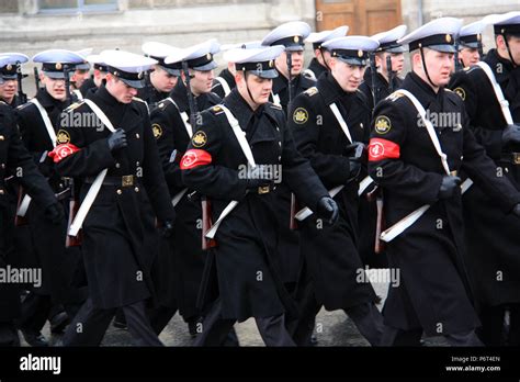 Rifles Sailors Military Parade Hi Res Stock Photography And Images Alamy