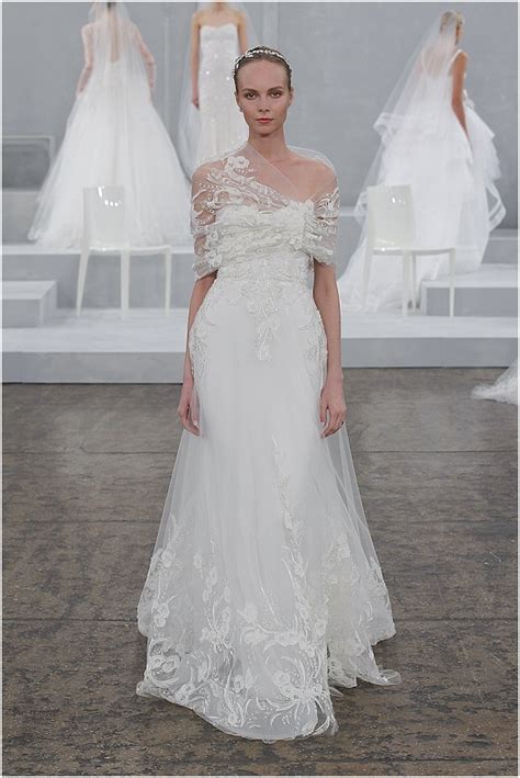 The wonderful wedding birth chart of the opening night (premiere) february 18, 2015, taiwan. Monique Lhuillier Spring 2015 wedding dresses