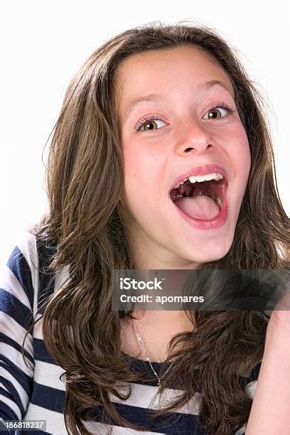 Adolescente Feliz Expresión Con Foto De Stock Y Más Banco De Imágenes