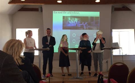 Partiet hade under gårdagen en extrakongress för att rösta fram ett nytt kvinnligt språkrör. Märta Stenevi (@martastenevi) | Twitter