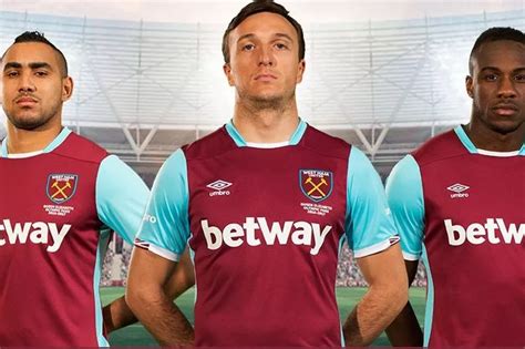 West Ham Launch New Home Kit As Hammers Stars Make First Appearance At