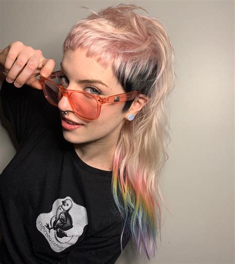 597 Likes 11 Comments Rat Mother Smallpossum On Instagram “🌈 Kaleidoskunk 🌈 Hair By