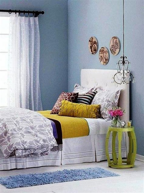 Decorating a small bedroom can often be a challenge as you're working with a compact space, but we've got a few smart tips on how to utilise the space you do have to help you create the this room is painted in 'oval room blue no.85'. Bedroom Decorating Ideas On A Small Budget - Interior ...