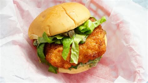 Ergonomic handle reduces hand and wrist fish fillet knives usually feature a thin heavily tapered blade with pointed ends and have a lighter feel than other knives. Homemade Fried Fish Fillet Sandwich - MUNCHIES
