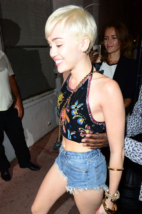 miley cyrus in jeans shorts at cameo nightclub 30 gotceleb
