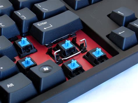 You should see a small plastic piece that will attach back onto the keyboard base. Which Tenkeyless Mechanical keyboard to get? - Page 3 ...