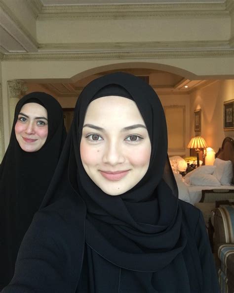 Along cham enggan mengulas mengenai zila seeron yang memohon maaf ke atas beliau. Sekitar ibadah Haji Neelofa, Vie Shantie (17 gambar) ~ MELETOP