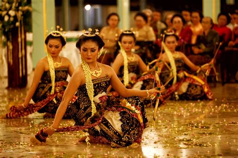 Menilik 6 Kesenian Tradisional Indonesia Yang Terkenal Kemistisanya