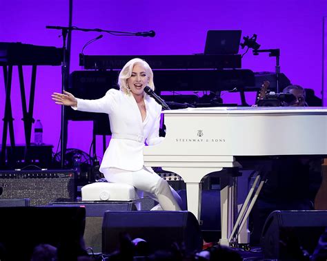 Watch Lady Gaga Sing To All Five Former Presidents At Hurricane Relief