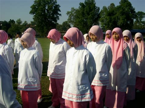 5 mesyuarat agung puteri islam bagi tahun 2016 telah disempurnakan oleh puan asniza. Pergerakan Puteri Islam Malaysia SMKKKB: hari kokurikulum 2008