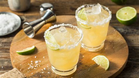 25 Best Drinks To Mix With Tequila