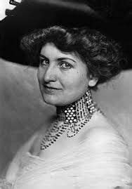 manon gropius - Pesquisa Google | Alma mahler, Portrait, Women