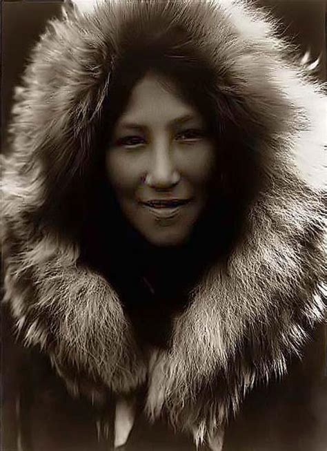 Beautiful Collection Of Old Photographs Capturing The Everyday Life Of The Inuit Outdoor Revival