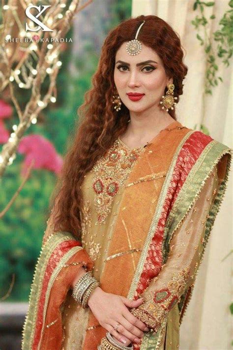 This is one of a kind designer zainab chottani inspired heavyily hand embriodered shirt. Pin by Sara Khan on dressing items | Pakistani dresses ...