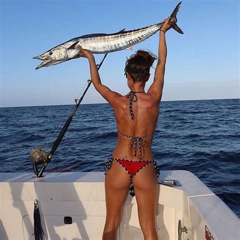 Pin By Danny Brooks On Outdoors Bikini Fishing Fishing Girls Fishing Women