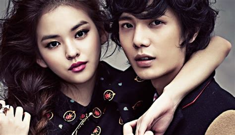 Extra Shots Of Kim Yoon Hye And Kim Shi Hoo In Cécis November 2013 Issue