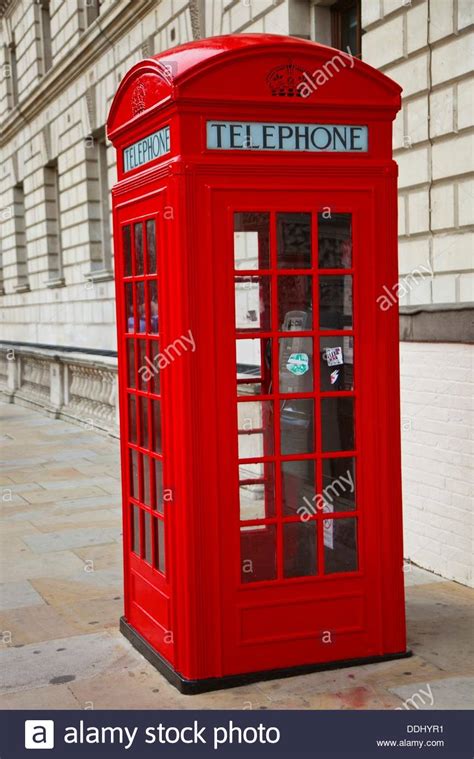 Man spricht leiser als in deutschland und verhält sich disziplinierter, was sich z.b. Typische Telefonzelle London England England UK Europa ...
