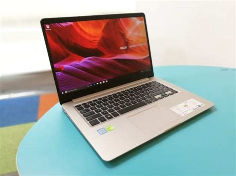 Following in the ultrabook footsteps, this quality portable machine here is theasus vivobook s15 configuration sent to techradar for review: Asus VivoBook S15 Review: Elegant looks, beastly ...