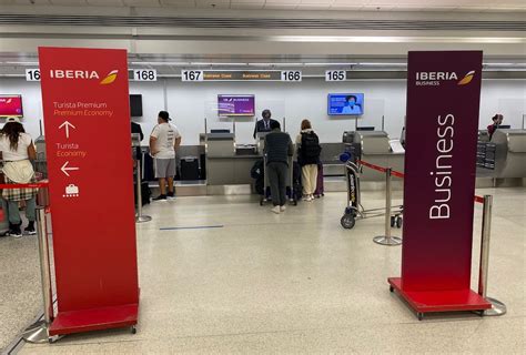 Review Iberia Business Class Airbus A330 Mia Mad 2023