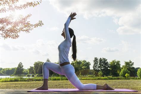 Aprender Yoga Desde Cero Las Mejores Posiciones Para Empezar Yoga En