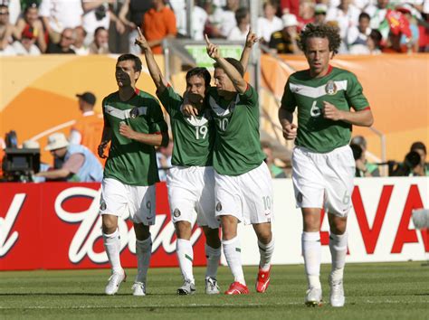 La web de la selección de euskadi indica que se proclamó campeona, con 13 victorias, un empate y tres derrotas, 27 , algo imposible, ya que se jugaban 12 partidos en ese entonces, la web de la federación mexicana de fútbol indica que ese año fue el asturias el campeón. Corea vs México - Mundial 2018: La selección mexicana está ...