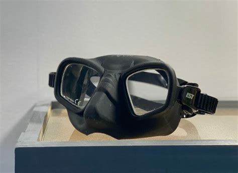 How To Care For Your Prescription Scuba Diving Mask See The Sea Rx