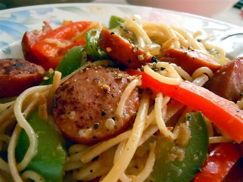 Drain pasta and add to the sausage mixture. What's Cooking At Cathy's?: Smoked Turkey Sausage Pasta ...
