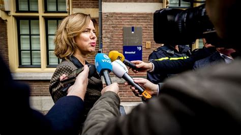 Bepaal dan zelf wat hier wel en niet getoond wordt. Nieuwe ict-flater in de maak: overheidsproject miljoenen ...