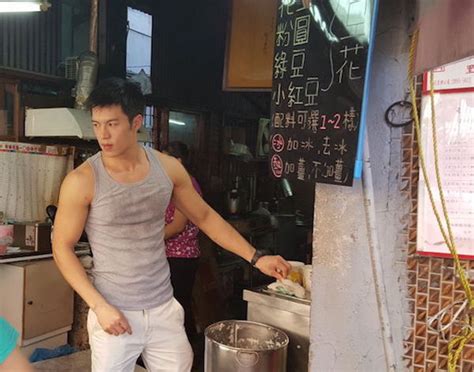 Hunky Asian Guys Have Started A HOT STREET FOOD WORKER Trend