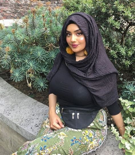Pin By 999 Images On Arab Beauty Muslim Women Fashion Muslim Women