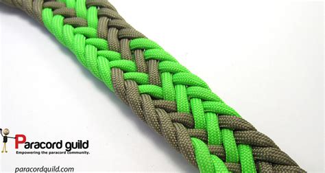 Learn how to make a heart knot with paracord. 11 strand flat braid- gaucho style - Paracord guild