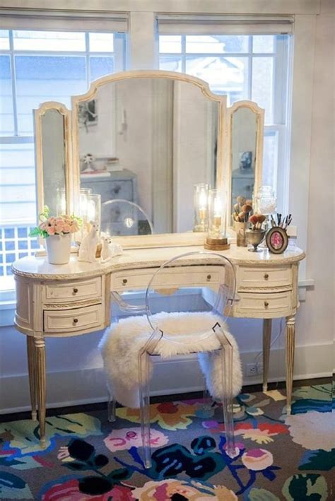 How To Choose Bedroom Vanity Set Our Motivations