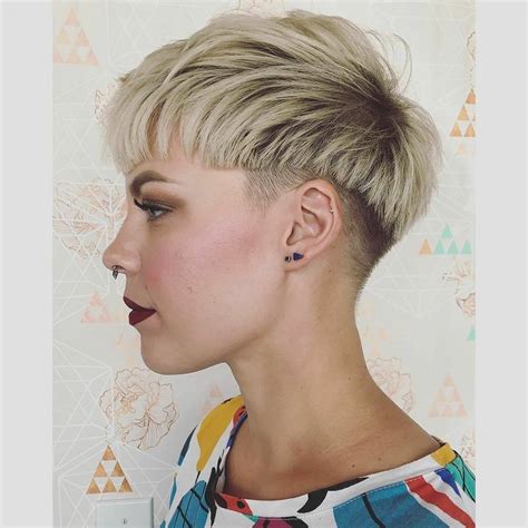 10 Amazing Short Hairstyles For Free Spirited Women Pop Haircuts