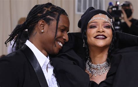 Rihanna And Aap Rocky Are Expecting A Child Together